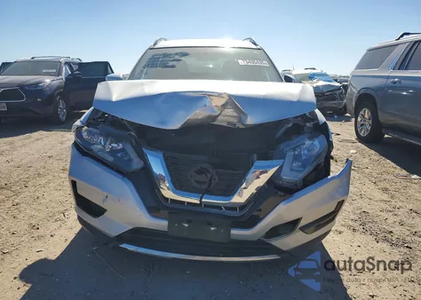 2017 Nissan Rogue S z USA, uszkodzony, nr VIN KNMAT2MT4HP545262